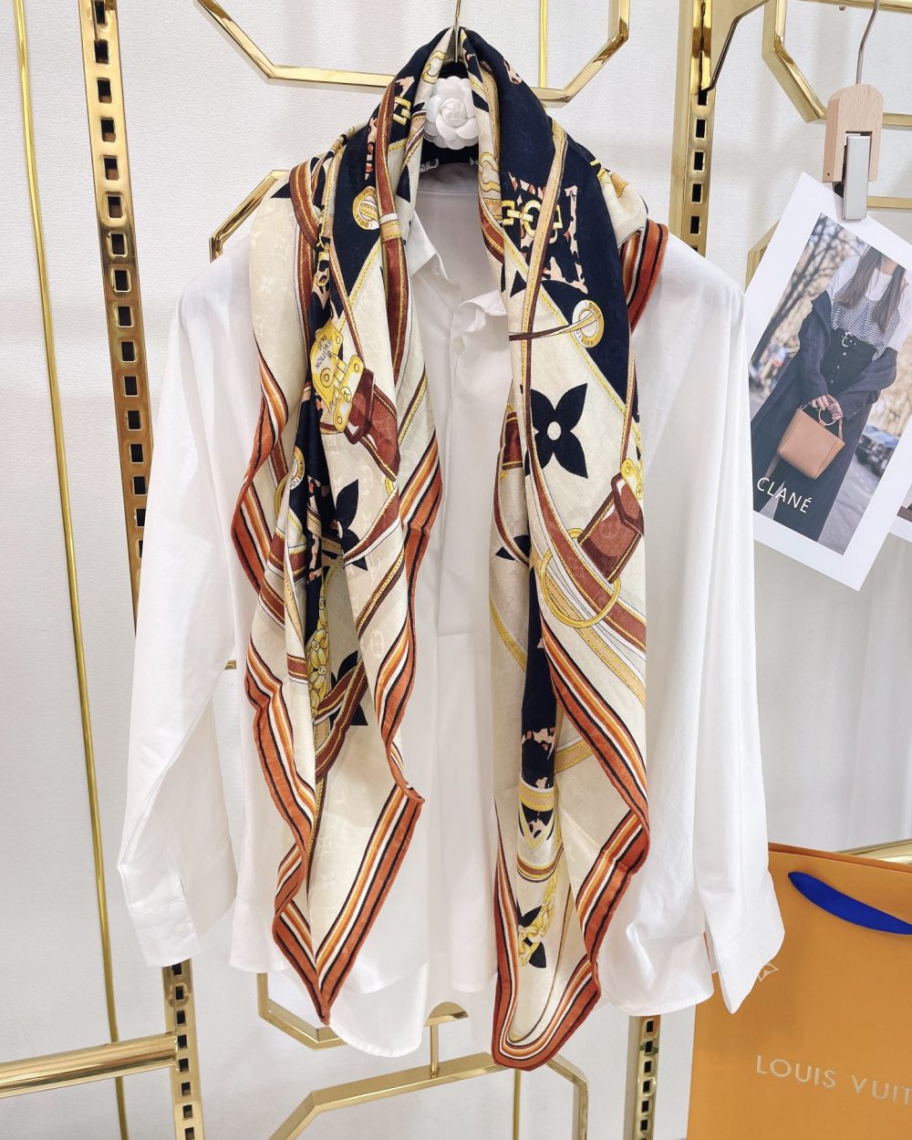 Louis Vuitton Wild at Heart My Everything Souple Face Shawl Brown 110cm/43in m00411