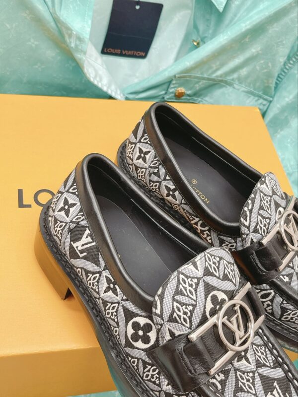 Louis Vuitton Women's Academy Loafer Black And White For Women LV