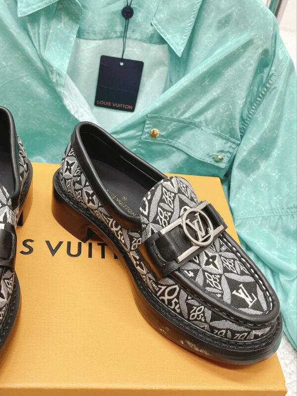 Louis Vuitton Women's Academy Loafer Black And White For Women LV