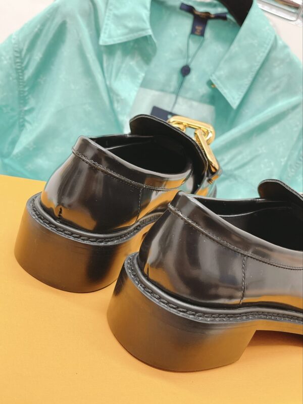Louis Vuitton Women's Academy Loafer Black For Women LV