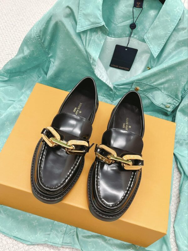 Louis Vuitton Women's Academy Loafer Black For Women LV