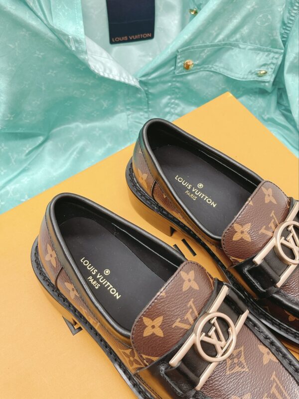 Louis Vuitton Women's Academy Loafer Gold Toned Hardware Brown For Women LV