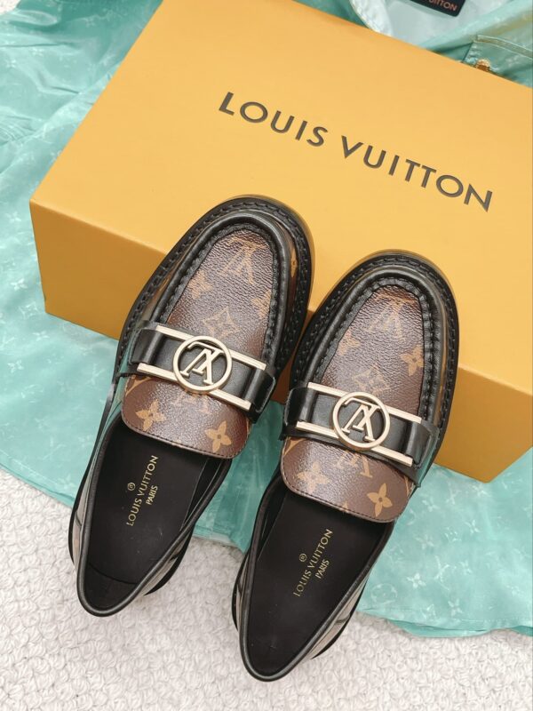 Louis Vuitton Women's Academy Loafer Gold Toned Hardware Brown For Women LV