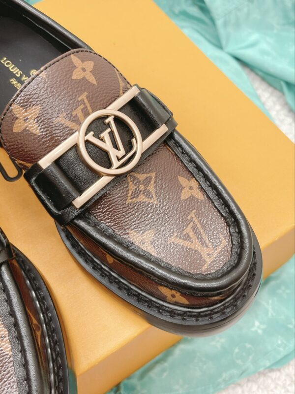 Louis Vuitton Women's Academy Loafer Gold Toned Hardware Brown For Women LV