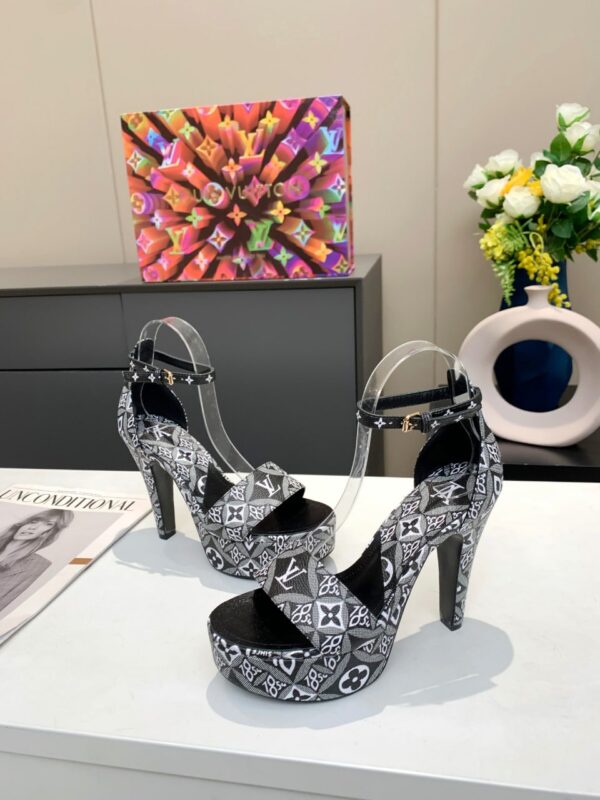 Louis Vuitton Women's Afterglow Platform Sandal Black For Women LV