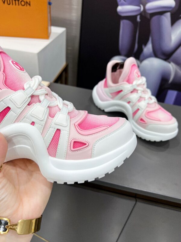 Louis Vuitton Women's LV Archlight Sneaker Pink For Women LV 1A9RUV