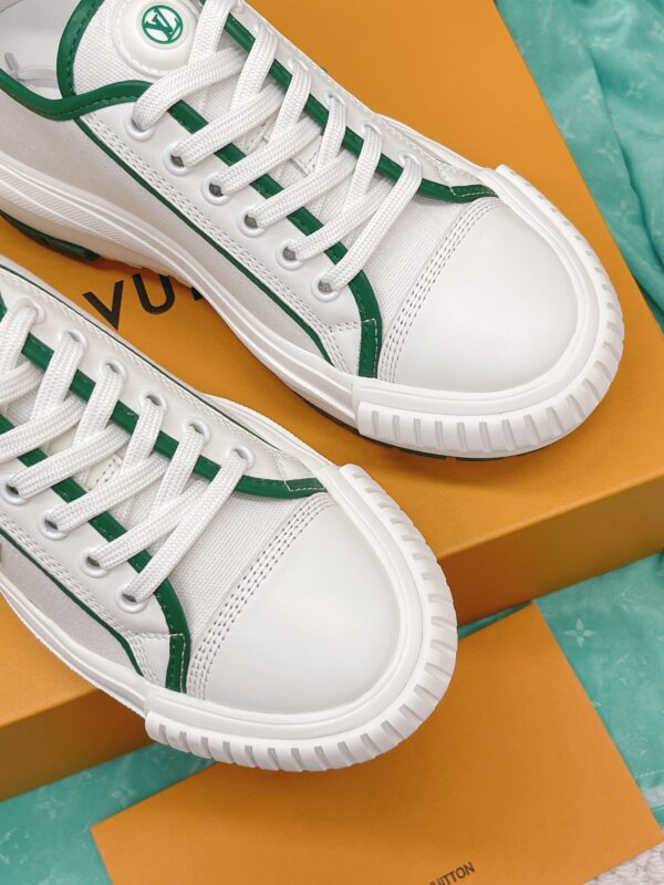 Louis Vuitton Women's LV Squad Sneaker Green For Women LV