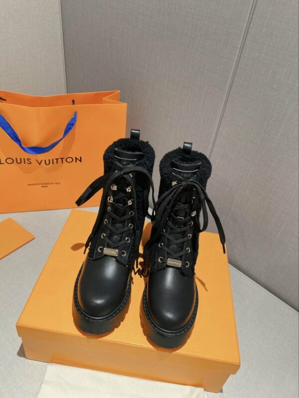Louis Vuitton Women's LV Territory Flat Ranger Black For Women LV