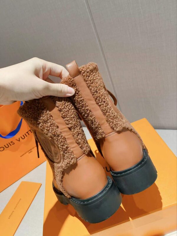 Louis Vuitton Women's LV Territory Flat Ranger Brown For Women LV