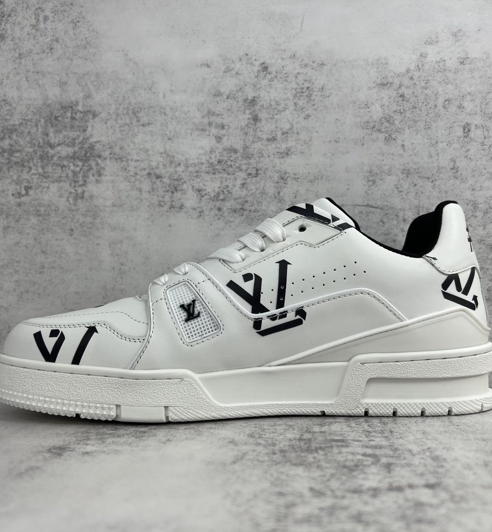 Louis Vuitton Women's LV Trainer Sneaker Black For Women LV