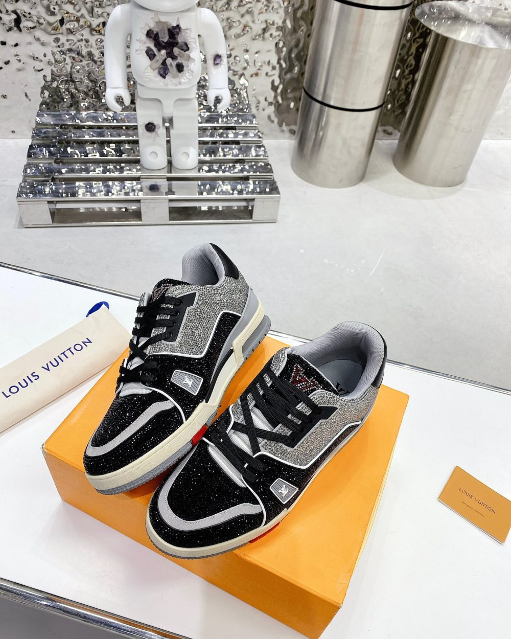 Louis Vuitton Women's LV Trainers Black For Women LV