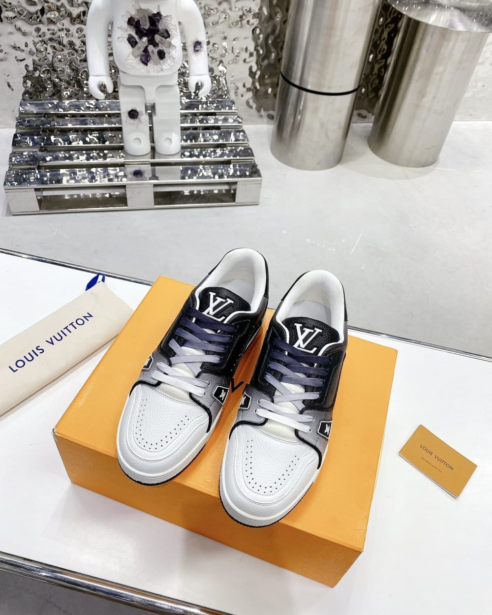 Louis Vuitton Women's LV Trainers Black For Women LV