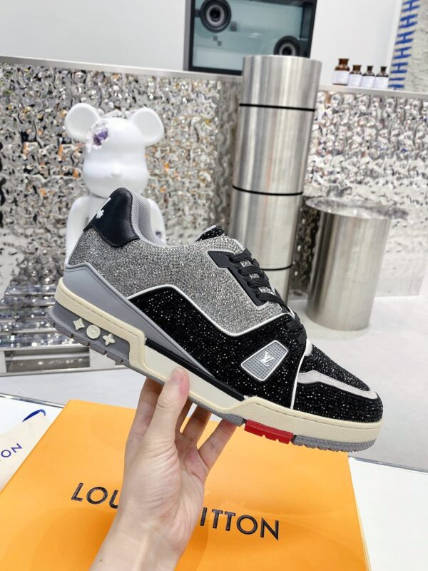 Louis Vuitton Women's LV Trainers Black For Women LV