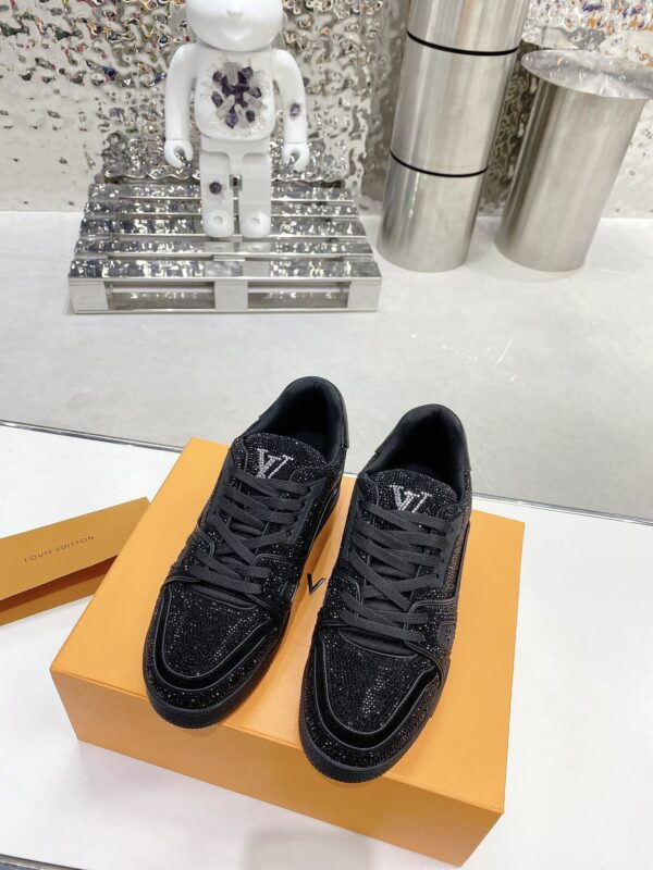 Louis Vuitton Women's LV Trainers Black For Women LV