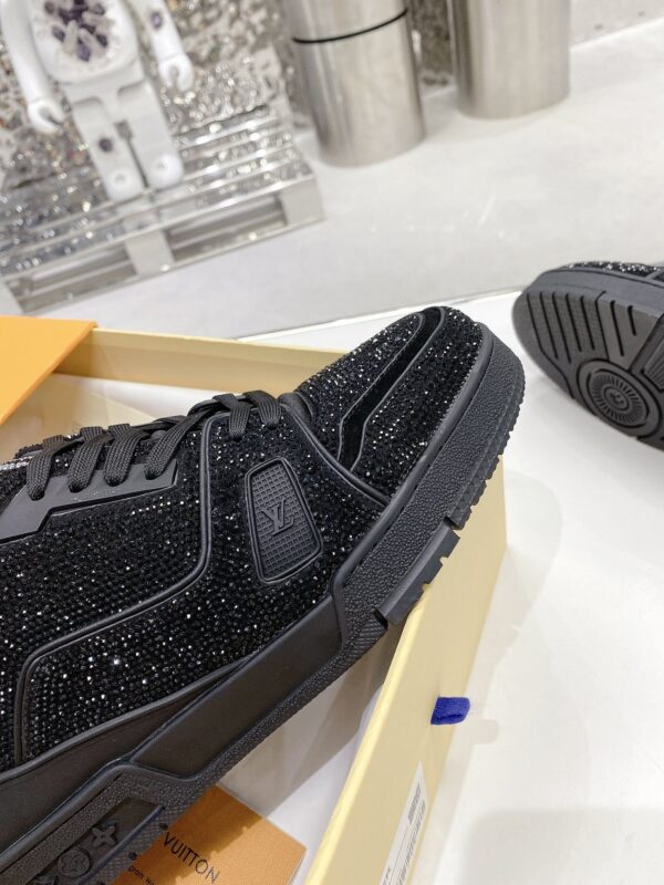 Louis Vuitton Women's LV Trainers Black For Women LV