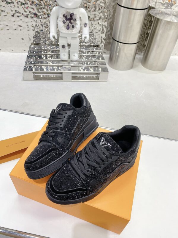 Louis Vuitton Women's LV Trainers Black For Women LV