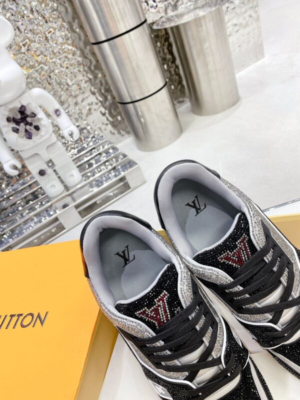 Louis Vuitton Women's LV Trainers Black For Women LV