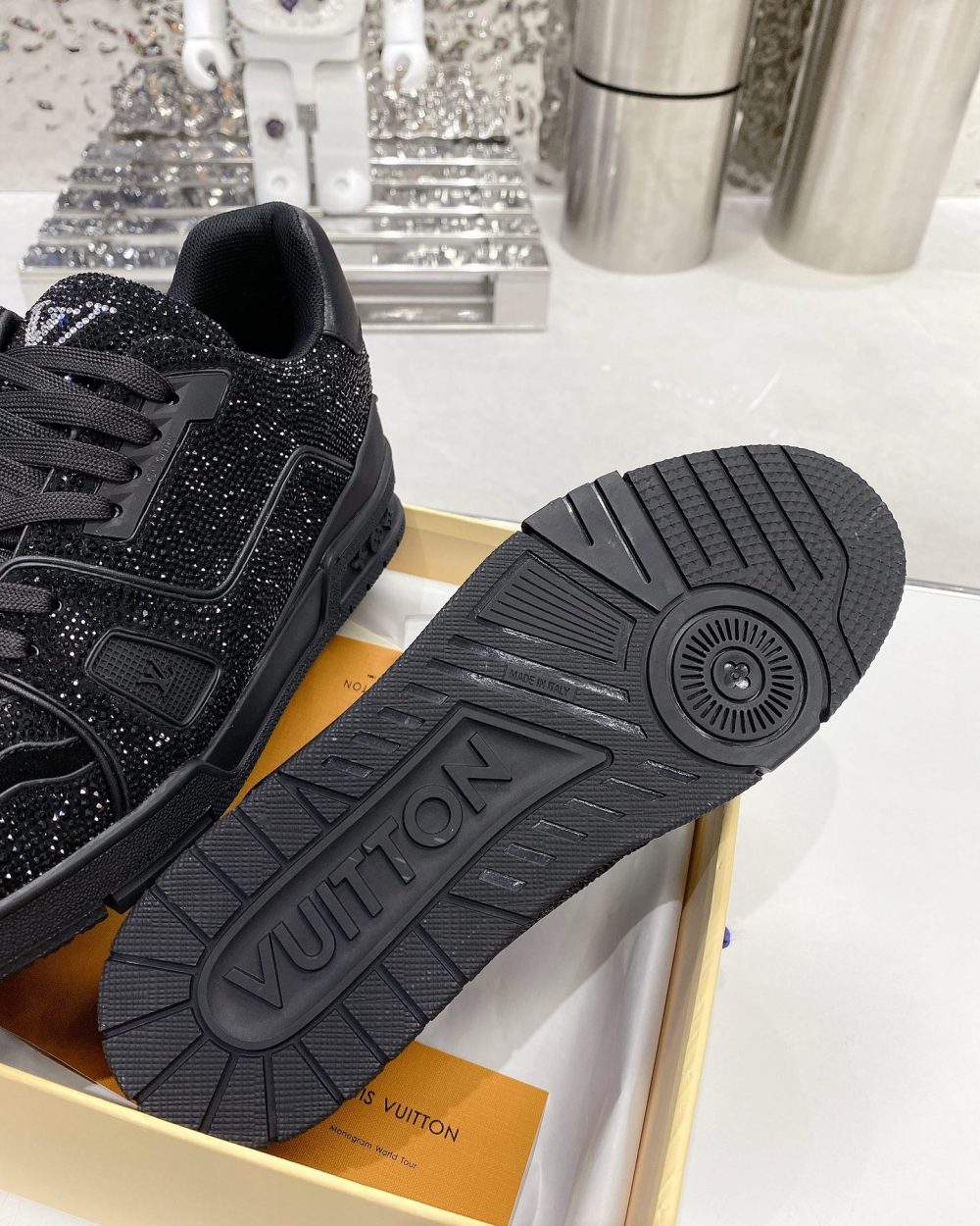 Louis Vuitton Women's LV Trainers Black For Women LV