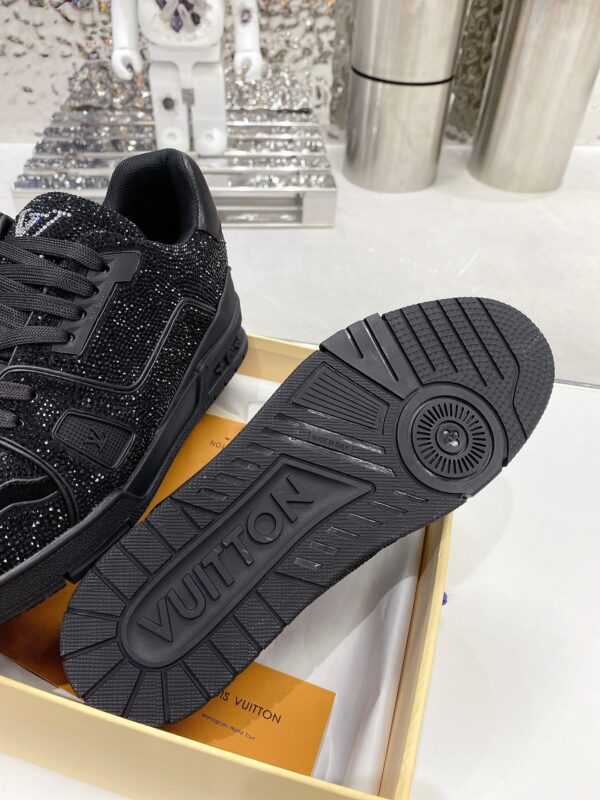 Louis Vuitton Women's LV Trainers Black For Women LV