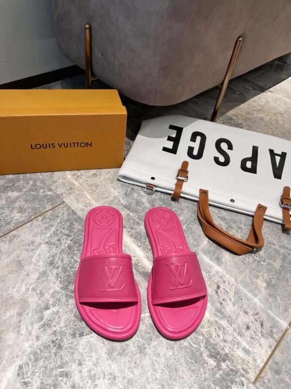 Louis Vuitton Women's Magnetic Flat Mule Fuchsia Pink For Women LV 1AA1MN