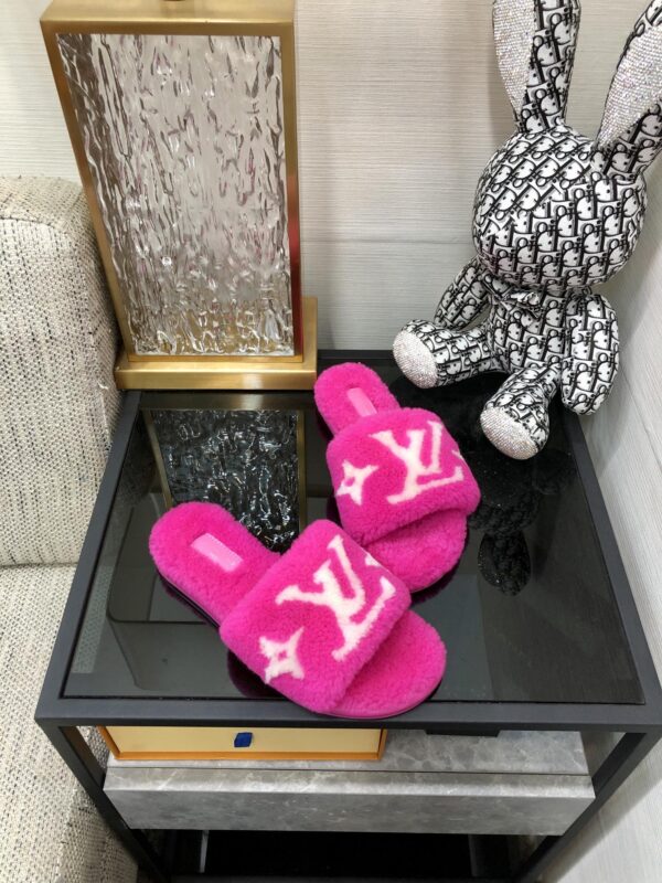 Louis Vuitton Women's Magnetic Flat Mule Pink For Women LV