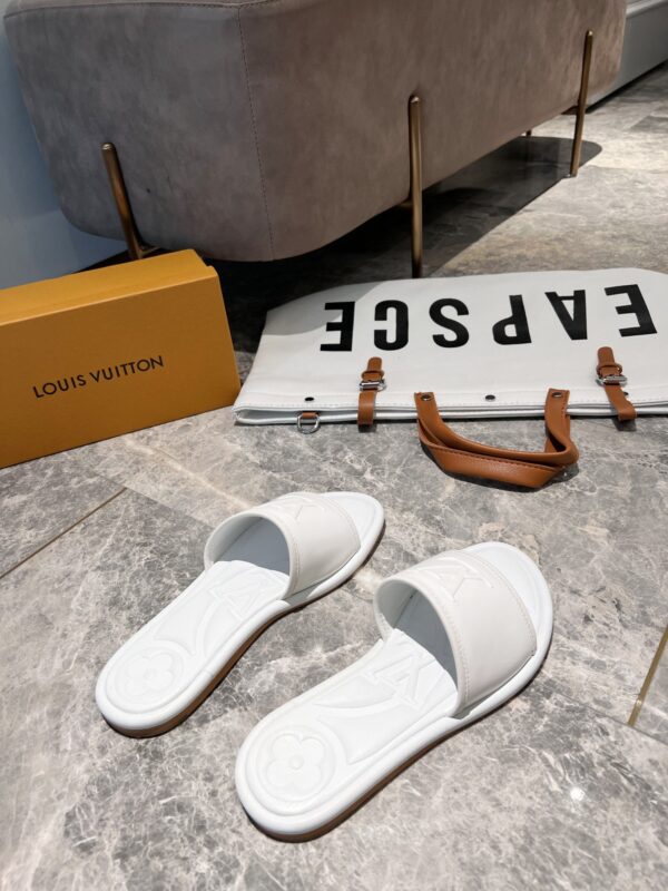 Louis Vuitton Women's Magnetic Flat Mule White For Women LV