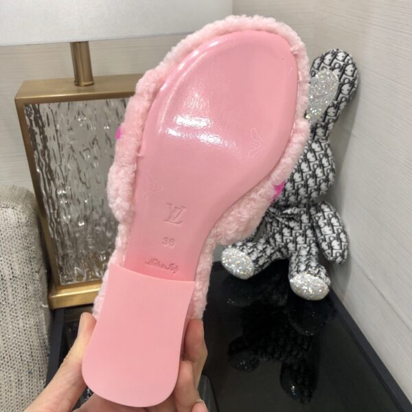 Louis Vuitton Women's Magnetic Mule Pink For Women LV