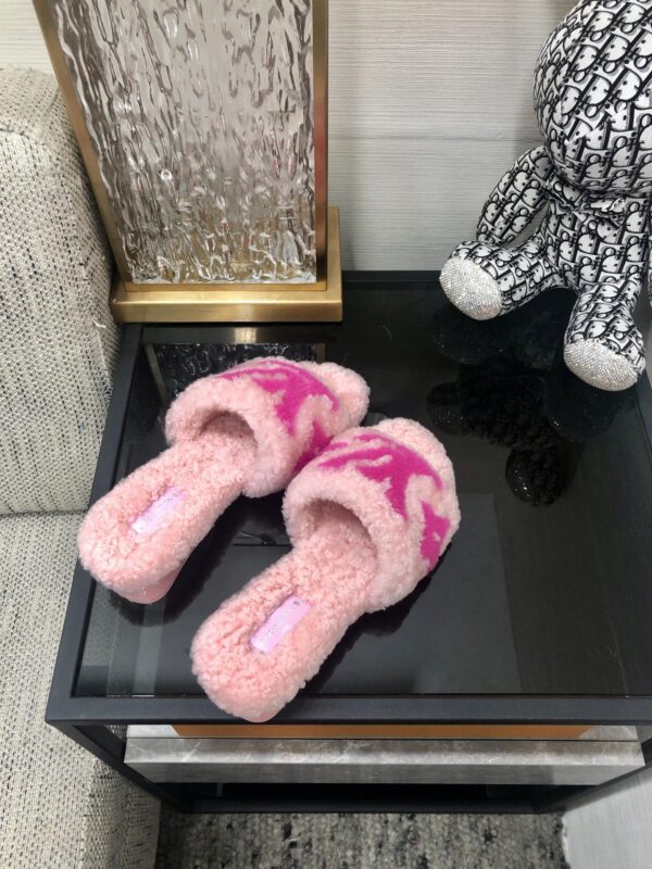 Louis Vuitton Women's Magnetic Mule Pink For Women LV