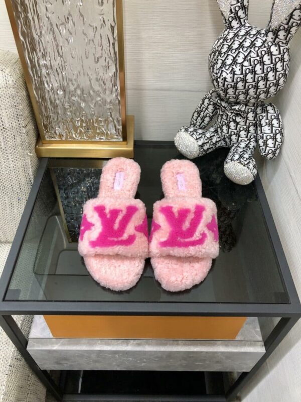 Louis Vuitton Women's Magnetic Mule Pink For Women LV