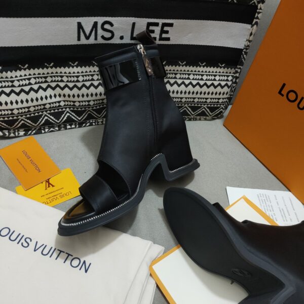Louis Vuitton Women's Moonlight Ankle Boot Black For Women LV 1AA0H5