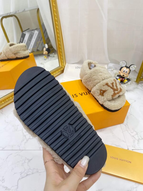 Louis Vuitton Women's Paseo Flat Comfort Sandal Beige For Women LV 1AA1GY