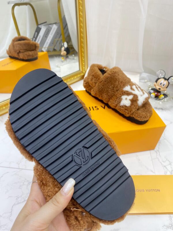 Louis Vuitton Women's Paseo Flat Comfort Sandal Brown For Women LV