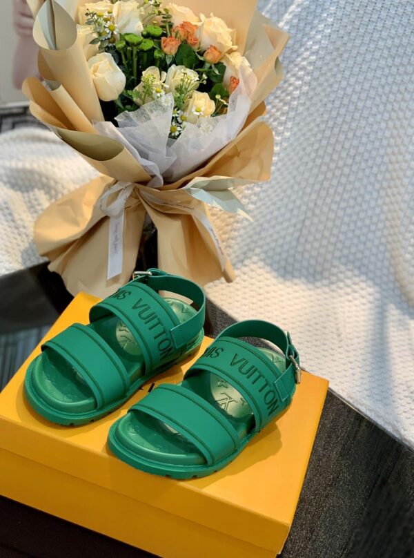 Louis Vuitton Women's Paseo flat Comfort Sandal Green For Women LV