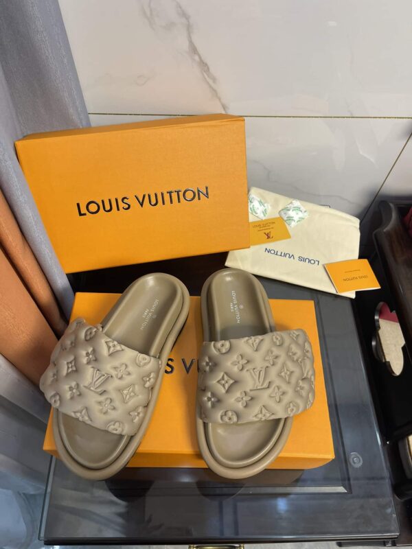 Louis Vuitton Women's Pool Pillow Comfort Flat Mule Brown For Women LV