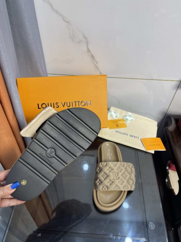 Louis Vuitton Women's Pool Pillow Comfort Flat Mule Brown For Women LV