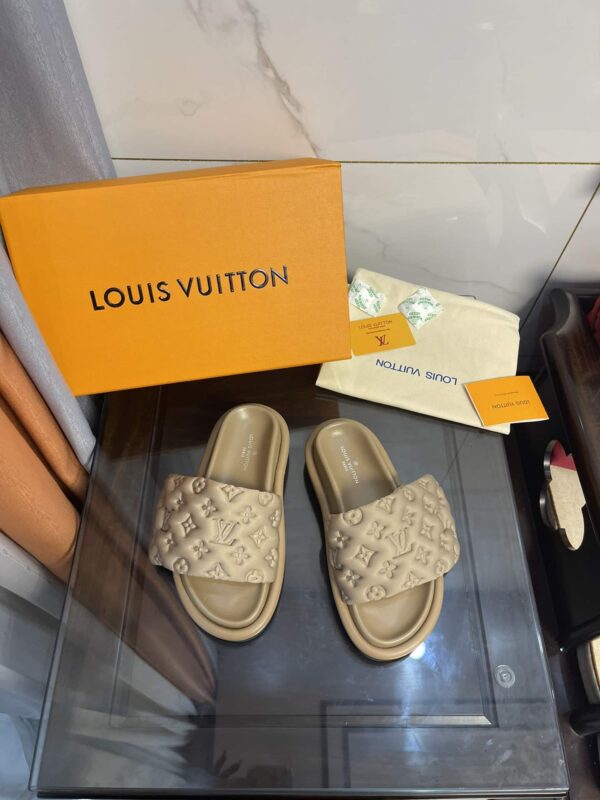 Louis Vuitton Women's Pool Pillow Comfort Flat Mule Brown For Women LV