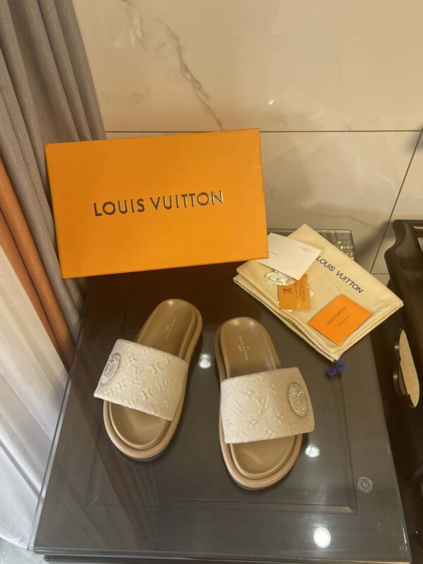 Louis Vuitton Women's Pool Pillow Comfort Mule Brown For Women LV