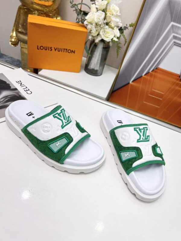 Louis Vuitton Women's Pool Pillow Comfort Mule Green For Women LV