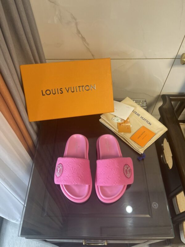 Louis Vuitton Women's Pool Pillow Comfort Mule Pink For Women LV
