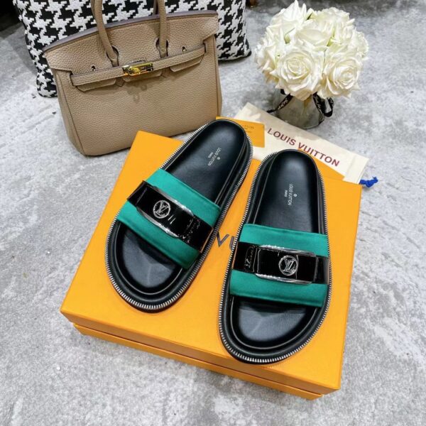 Louis Vuitton Women's Pool Pillow Flat Comfort Mule Green For Women LV 1AA0SY