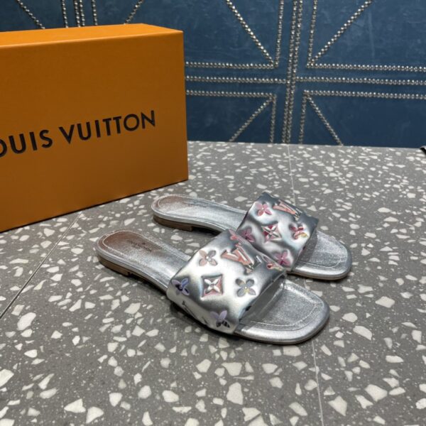 Louis Vuitton Women's Revival Flat Mule Sliver For Women LV 1AAOVA