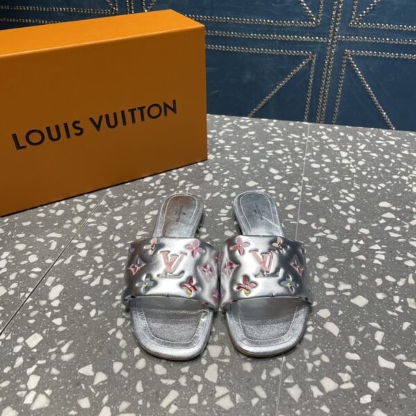 Louis Vuitton Women's Revival Flat Mule Sliver For Women LV 1AAOVA