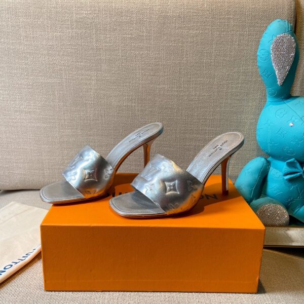 Louis Vuitton Women's Revival Mule Sliver For Women LV 1A9Q54