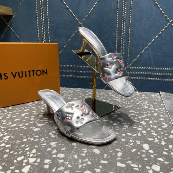 Louis Vuitton Women's Revival Mule Sliver For Women LV 1AAOUB