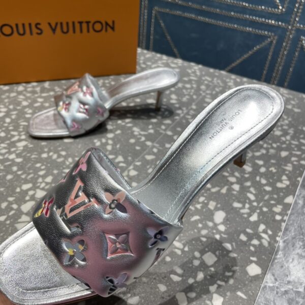 Louis Vuitton Women's Revival Mule Sliver For Women LV 1AAOUB