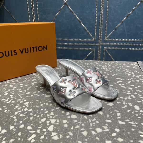 Louis Vuitton Women's Revival Mule Sliver For Women LV 1AAOUB