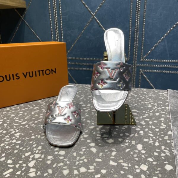 Louis Vuitton Women's Revival Mule Sliver For Women LV 1AAOUB