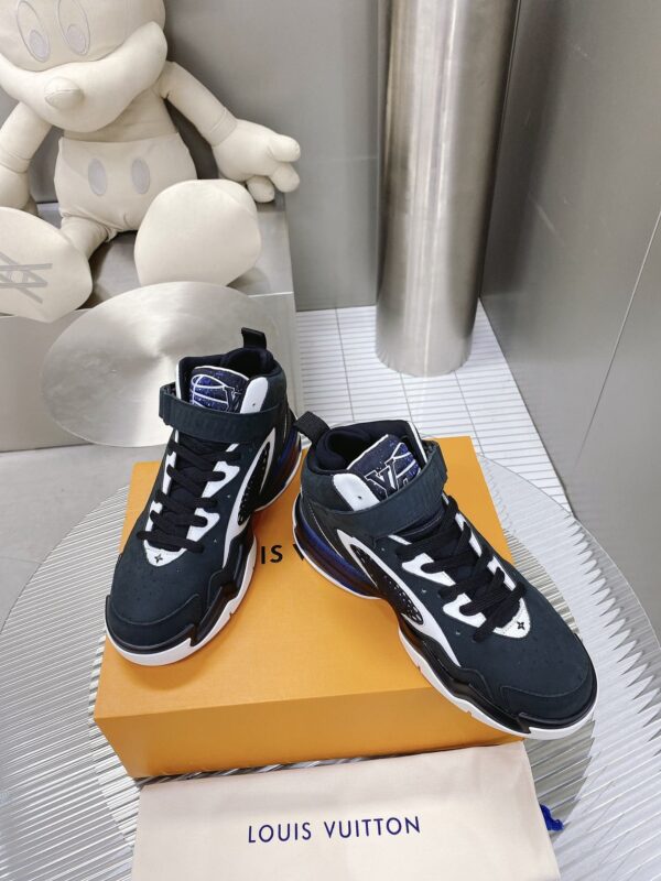 Louis Vuitton Women's Sneaker LV Trainer 2 Black For Women LV