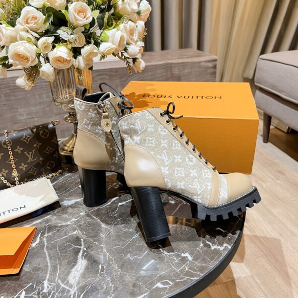 Louis Vuitton Women's Star Trail Ankle Boot Beige For Women LV