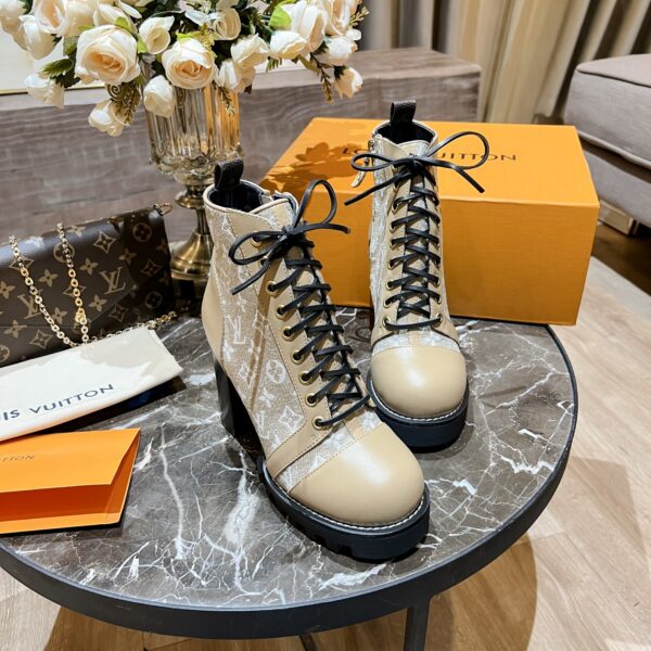 Louis Vuitton Women's Star Trail Ankle Boot Beige For Women LV
